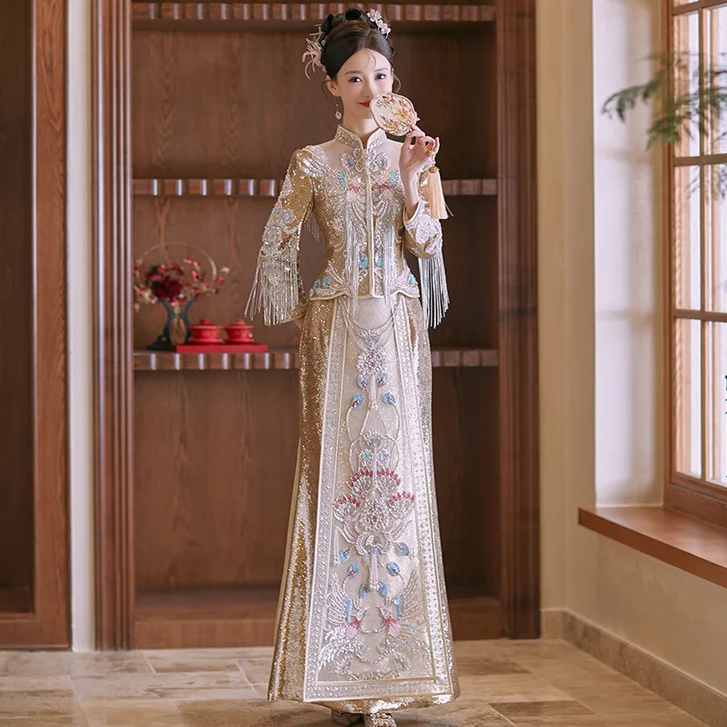 

Chinese Bride Wedding Dress Slim Cheongsam Sequins Beaded Tassel Marriage Set Exquisite Costume Oriental Toast Clothing