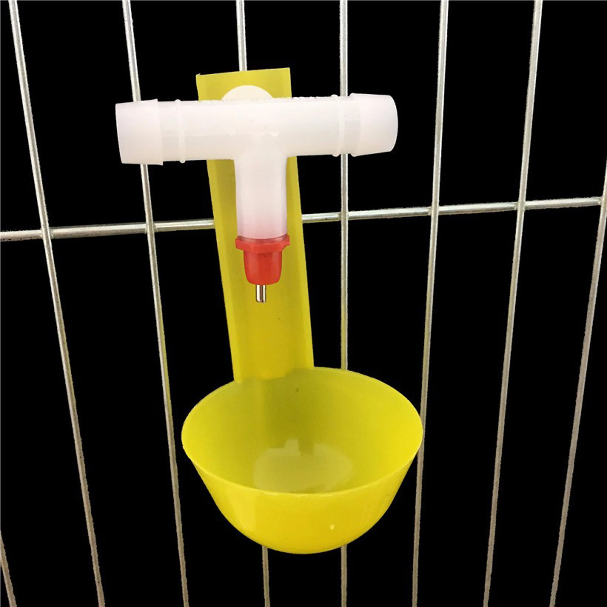 

50Pcs Drinking Bowl For Birds Hanging Automatic Drinking Cup Farming Chicken Bird Drinker Drinking Nipple Water Equipment