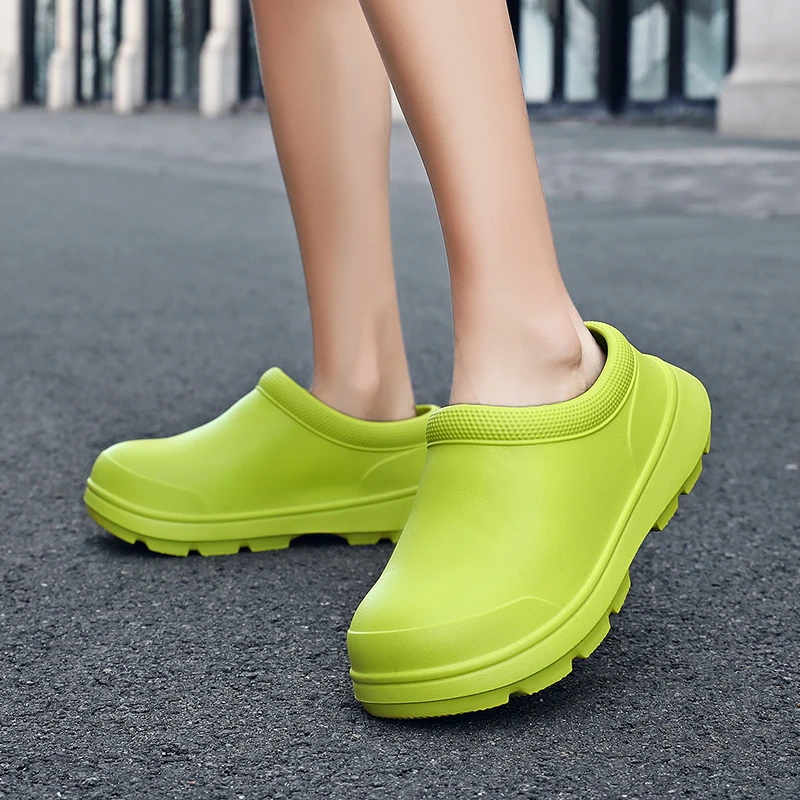 Women Kitchen Shoes Men Garden Clogs Outdoor Casual Waterproof Rain Shoes Non-slip Restaurant Work Shoes Oil-proof Chef Shoes