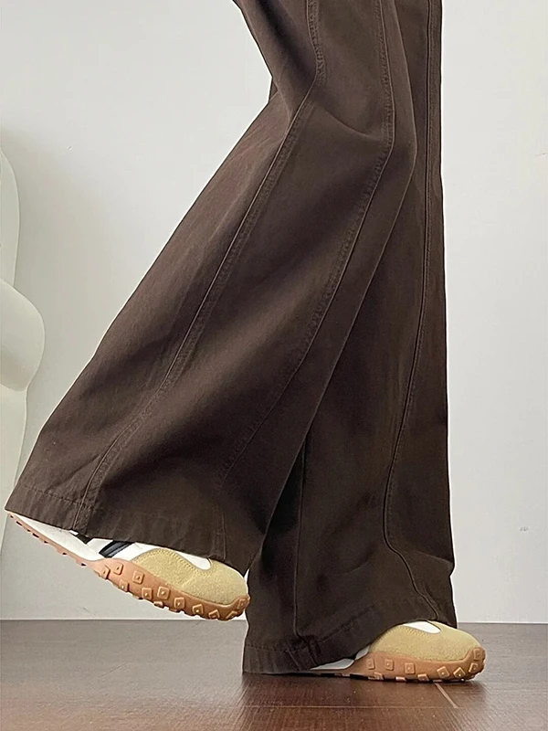 กางเกงยีนส์ขากว้างเอวสูงสีน้ำตาลสำหรับผู้หญิง ฤดูใบไม้ร่วง ฤดูหนาว รุ่นใหม่ ทรงหลวม ทรงตรง ดีไซน์วินเทจลายมีด