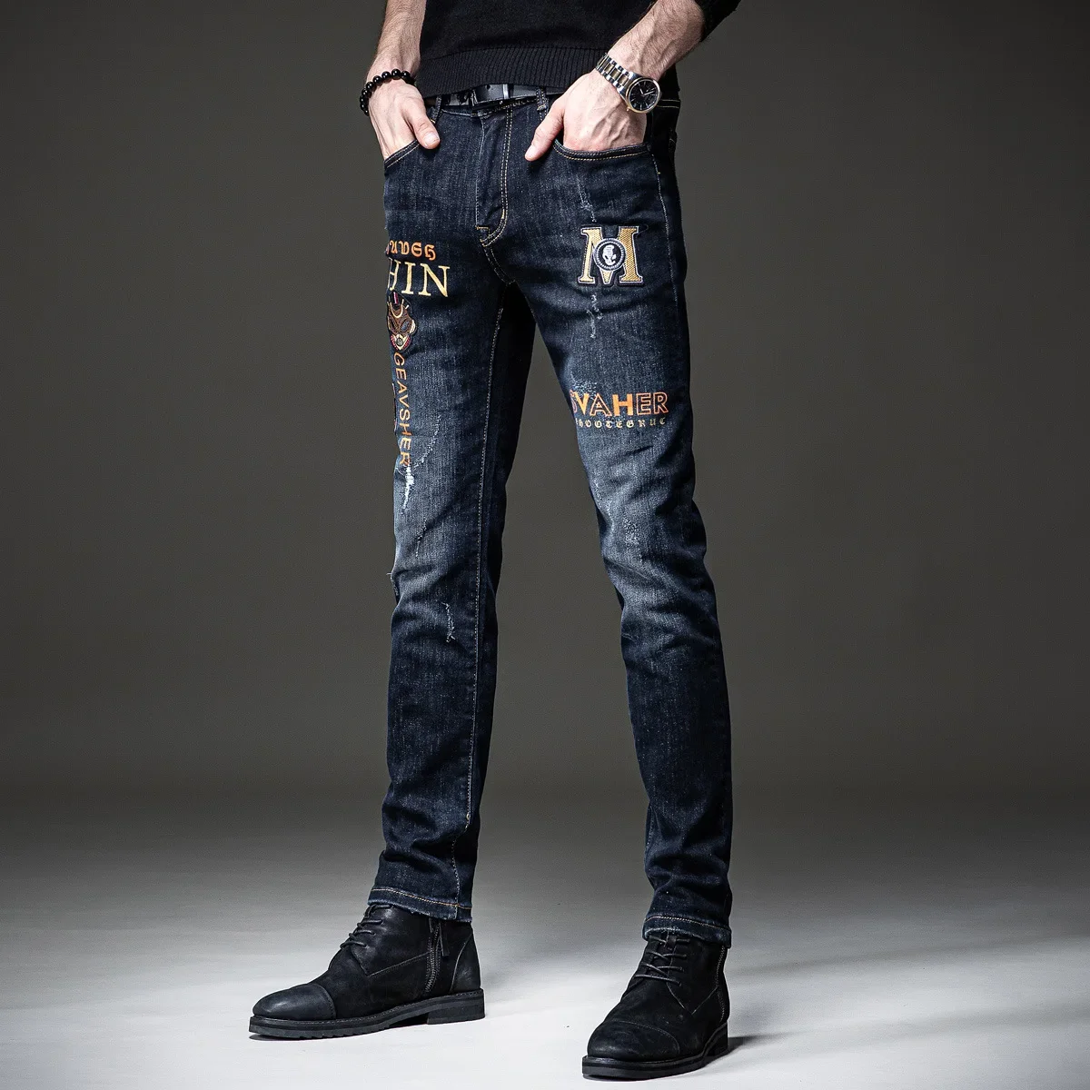 High-end 2024 Fashion brand embroidered hole men's pencil jeans Slim-fit small-foot casual pants Men's stretch teenager trousers