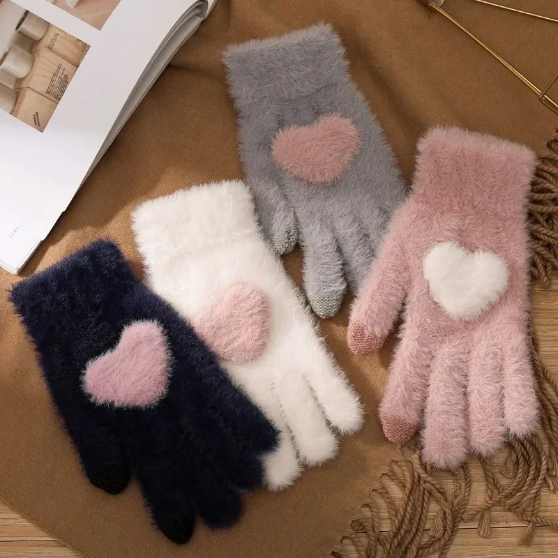 Sweet Love Heart Plush Warm Gloves For Women Soft Fluffy Fur Touchscreen Full Fingers Mittens Korean Girls Snow Riding Gloves