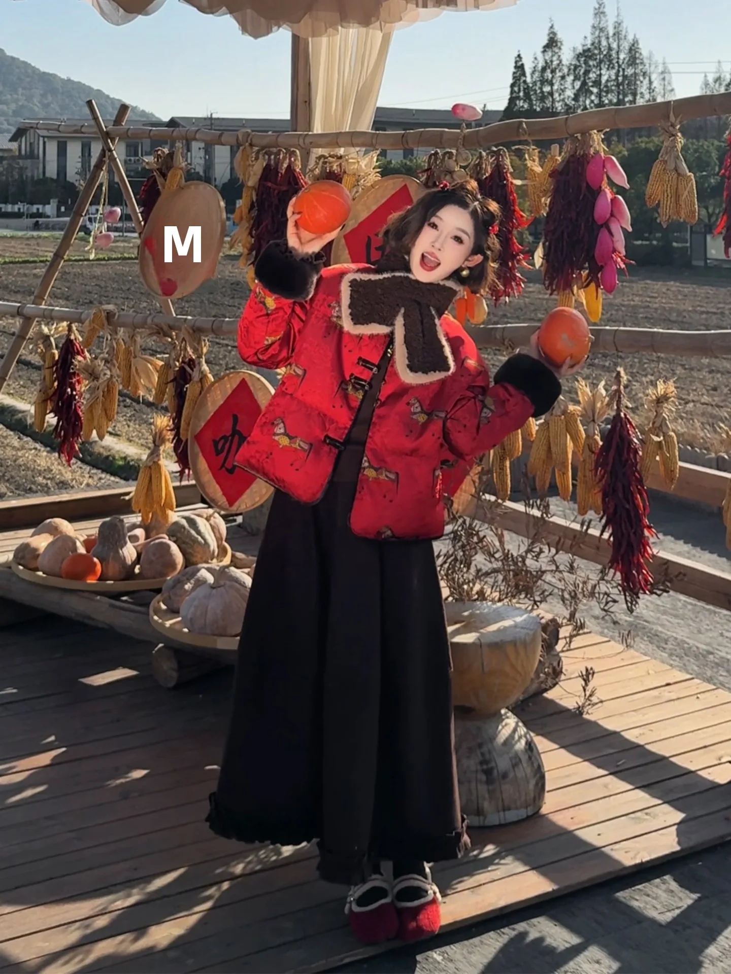 

Yolo Winter Puffer Jaet 00% Silk Emed White Du down Fur Coat Rabbit Fur Gold Present Happin Design Casual S...