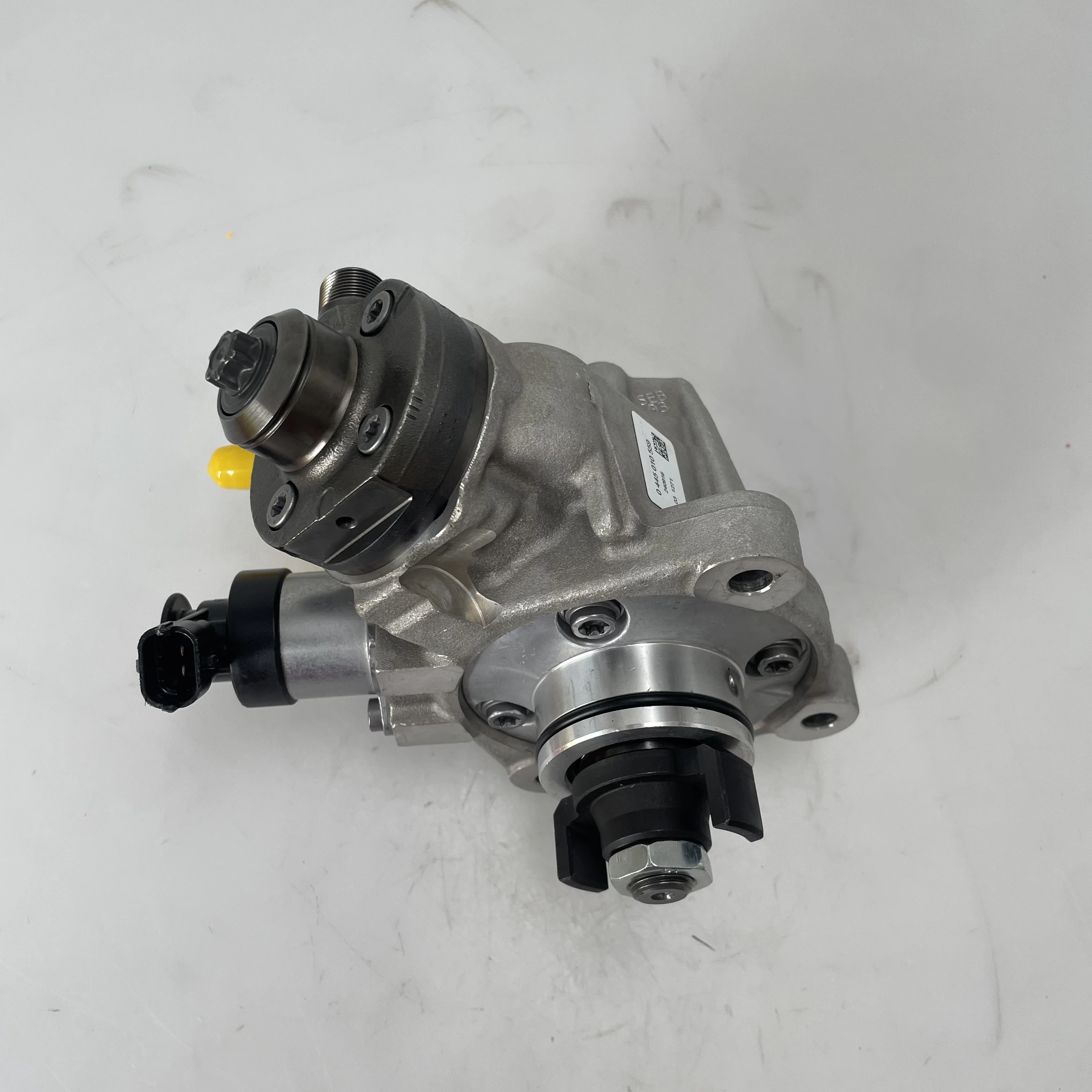 

Factory Price 0445010559 3.5kg Aluminum Engine Fuel Pump Genuine Engine Parts Fuel Pump