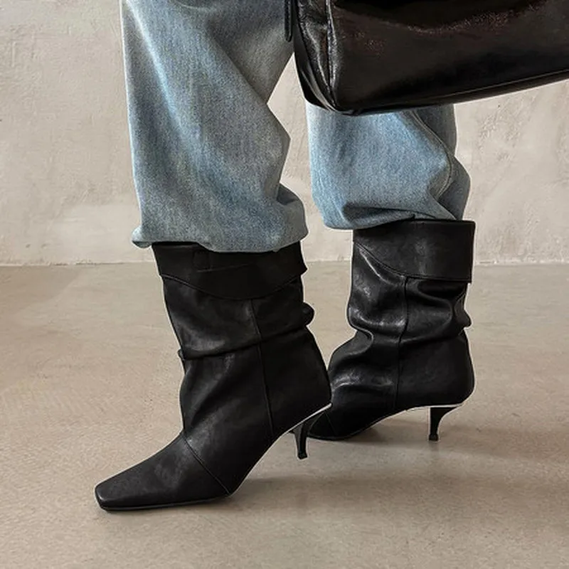 Botas de media pantorrilla fruncidas de cuero vacuno y licra para mujer, punta cuadrada, tacón de aguja de 5 cm, puño plegable con botón, forro de tela de piel de cerdo, suela de TPR F105