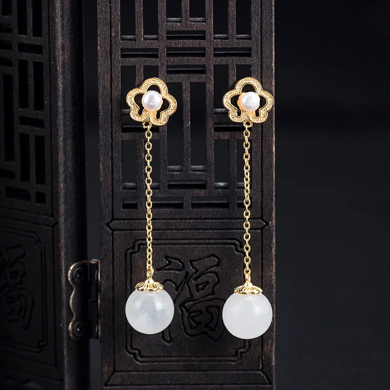 

Модные минималистичные серебряные серьги из белого нефрита Хэтянь с круглыми бусинами, персонализированные серьги-гвоздики с жемчужным цветком, серебряные украшения S925