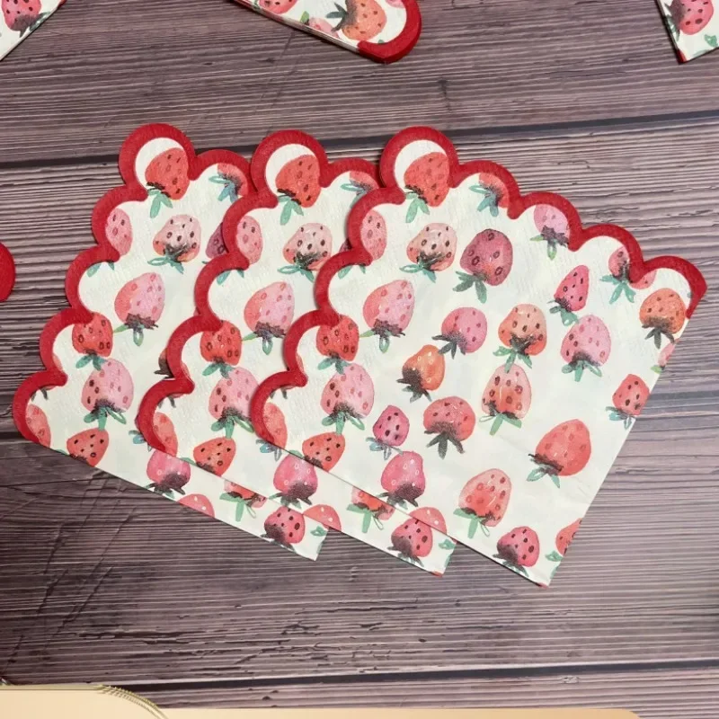 20pcs 25*25cm 2-Ply Red Strawberry Printed Cut Edge Cocktail Napkins Bar Party Paper Wavy Edge Printed Paper Placemats