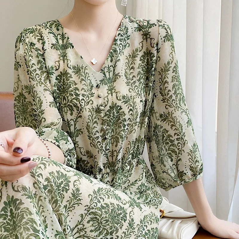 Ele Acétate Satin Dr Femme Été 2025 Nouvelle jupe mi-longue amincissante à la taille avec décolleté en V confortable longue Sve Floral...