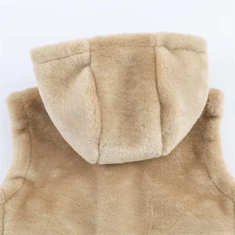 Damesjas 2025, herfst nieuwe stijl kaki mouwloos vest met touwknoopgesp en fleecevoering, uniek en modieus