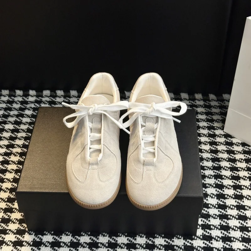 

2025 model, brand-new genuine leather material, exclusive design for couples, multi-functional, retro style, fashionable design