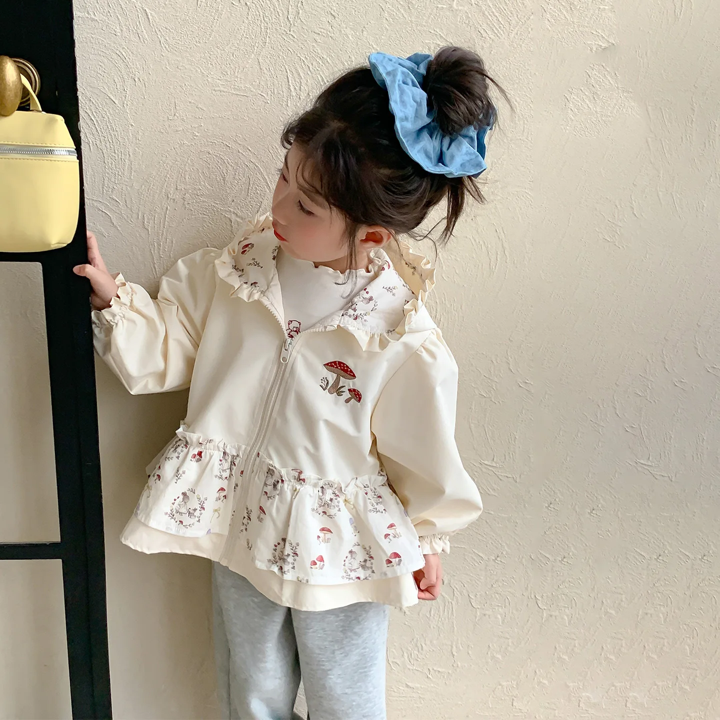 

Children Girls Autumn Coats 2025 Mushroom Printed Kids Baby Girls Jackets Loose Zipper Lace Hooded Toddler Girls Outerwear Coats