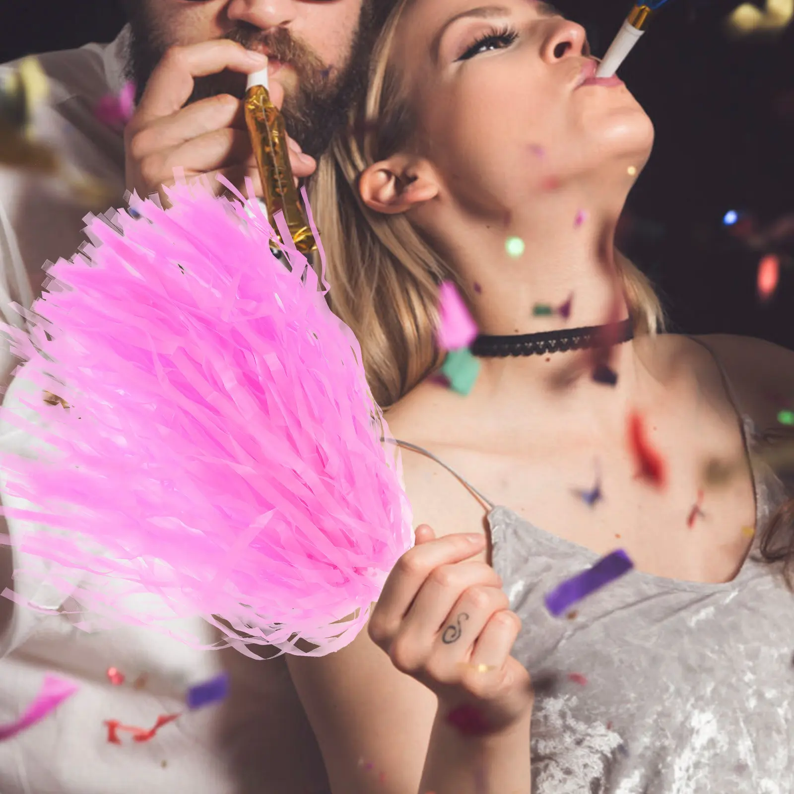 

Набор из 12 металлических фольгированных помпонов с удобной ручкой для чирлидеров, игроков, болельщиков, танцевальных команд, праздничных мероприятий и поддержки на мероприятиях