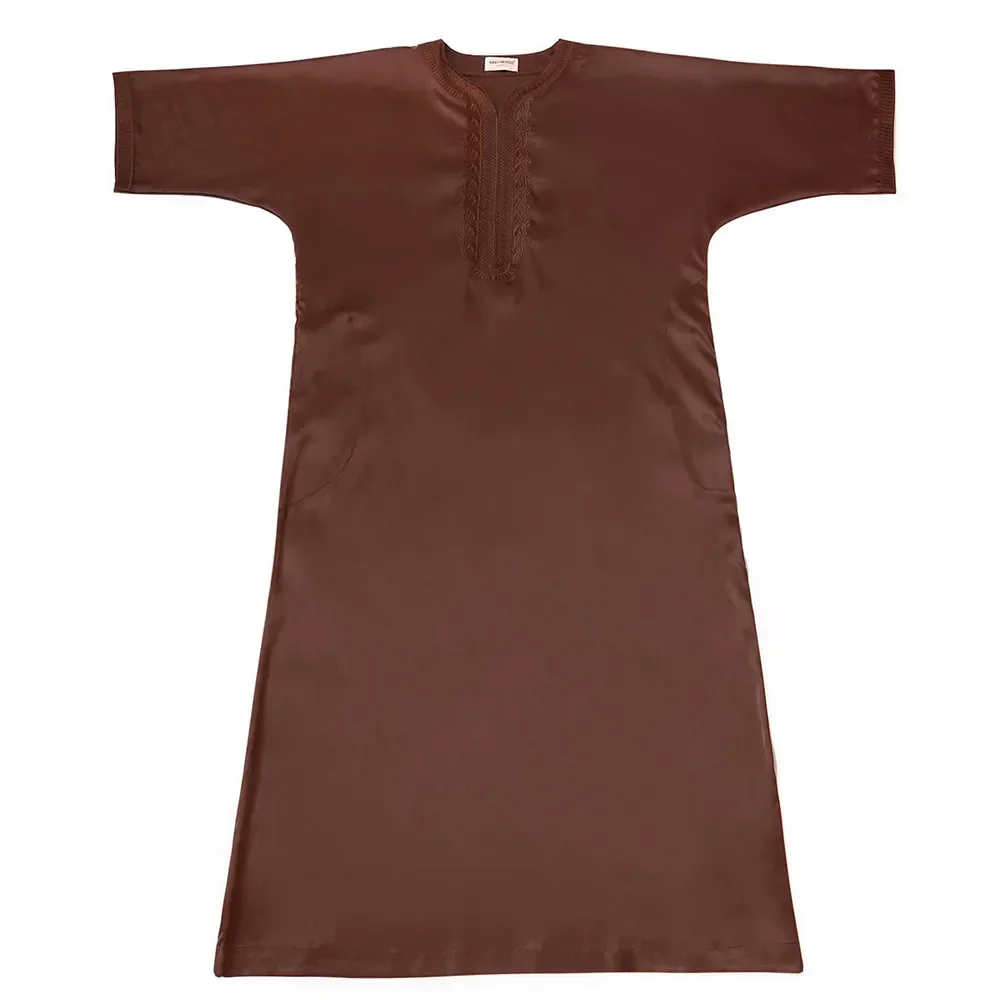 Uomini musulmani Caftano Robe Raso Ricamo Jubba Thobe Arabo Saudita Thoub Eid Ramadan Turchia Abaya Abito Tradizionale Islam Abbigliamento