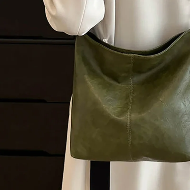 

High Quality Vintage Solid Color Women Fashion Shoulder Sling Bag High-Capacity Simple Wide Strap Bucket Crossbody Bag