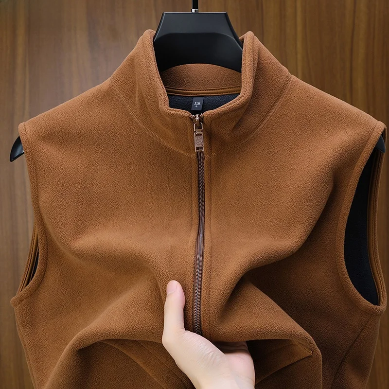 

Hengyuanxiang Men's Fce Lined Thiened Zipper Closure Stand Collar Vest Double Sided Polyester Fiber Winter Faion Casua...