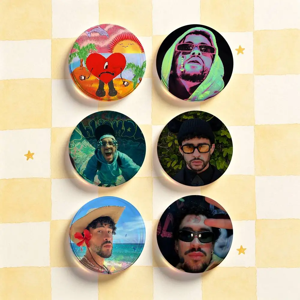 B-Bad Bunnys Badges 25 32 44 58 75 mm Round Customizable Wholesale Fan goods Self-made fan freebies