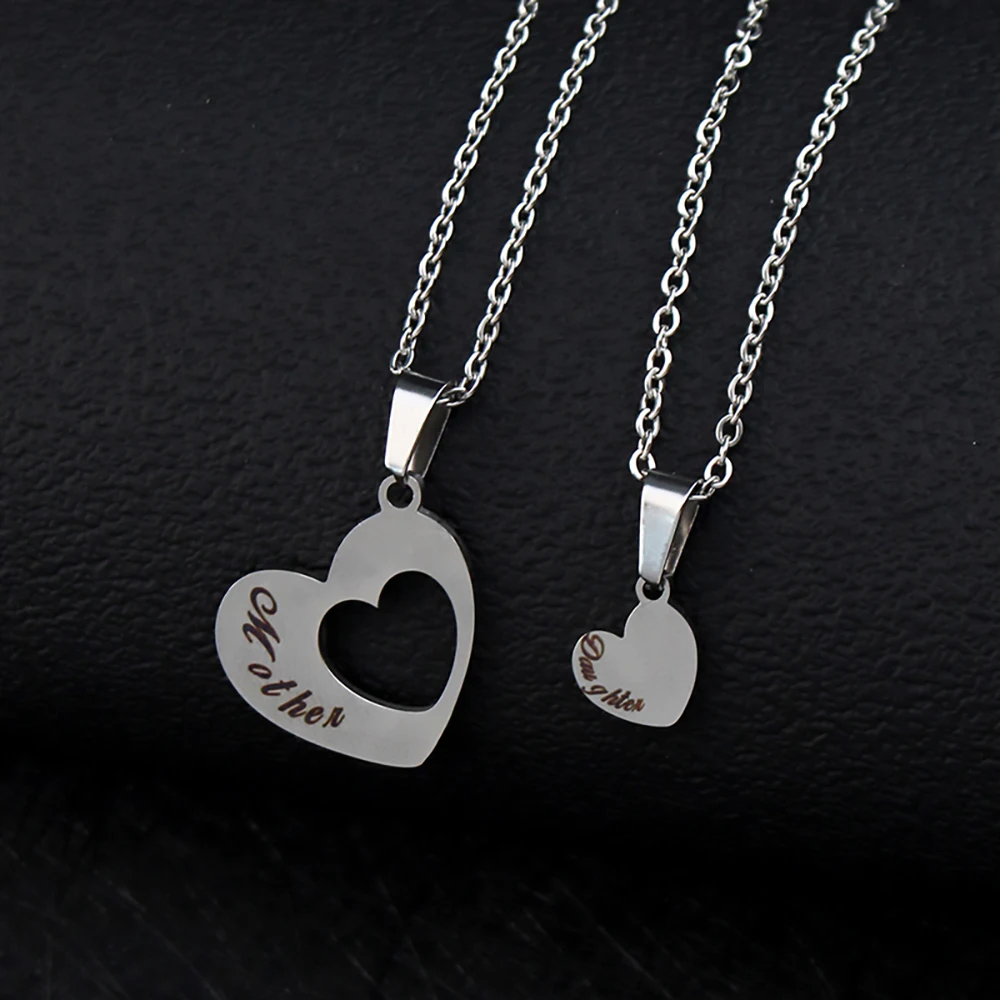 2pcs/Set Mother Daughter Heart Necklace Stainless Steel Splicing Engraved Letter Love Necklaces For Women Girls Mom Jewelry Gift