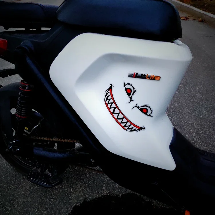 Cartoon Car Styling Vinyl Creative Shark Bloody Teeth Big Mouth Eyes Face Motorcycle Head Stickers