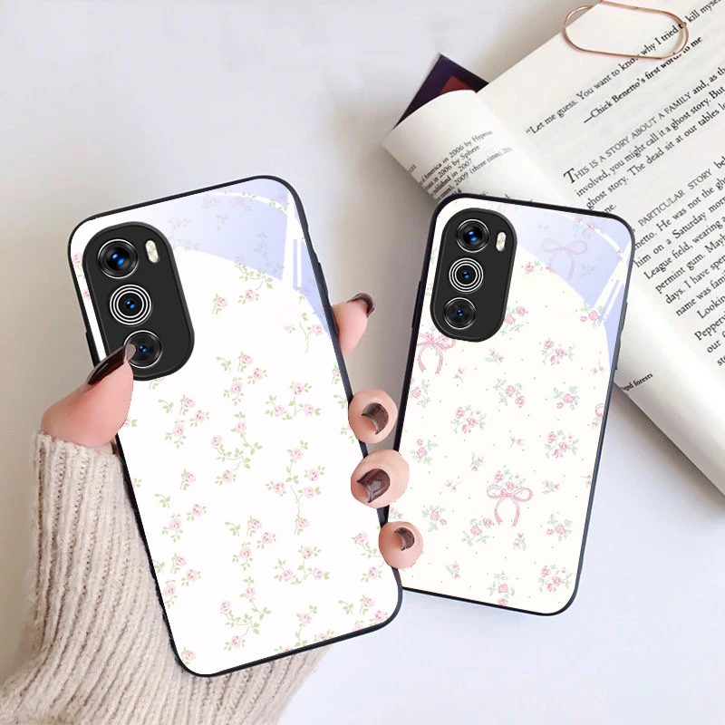 

Green Vine Flower For Motorola Moto G 14 G22 G24 G34 G35 G45 54 55 75 84 85 Stylus Edge 30 40 Neo 50 Ultra Play glass phone case