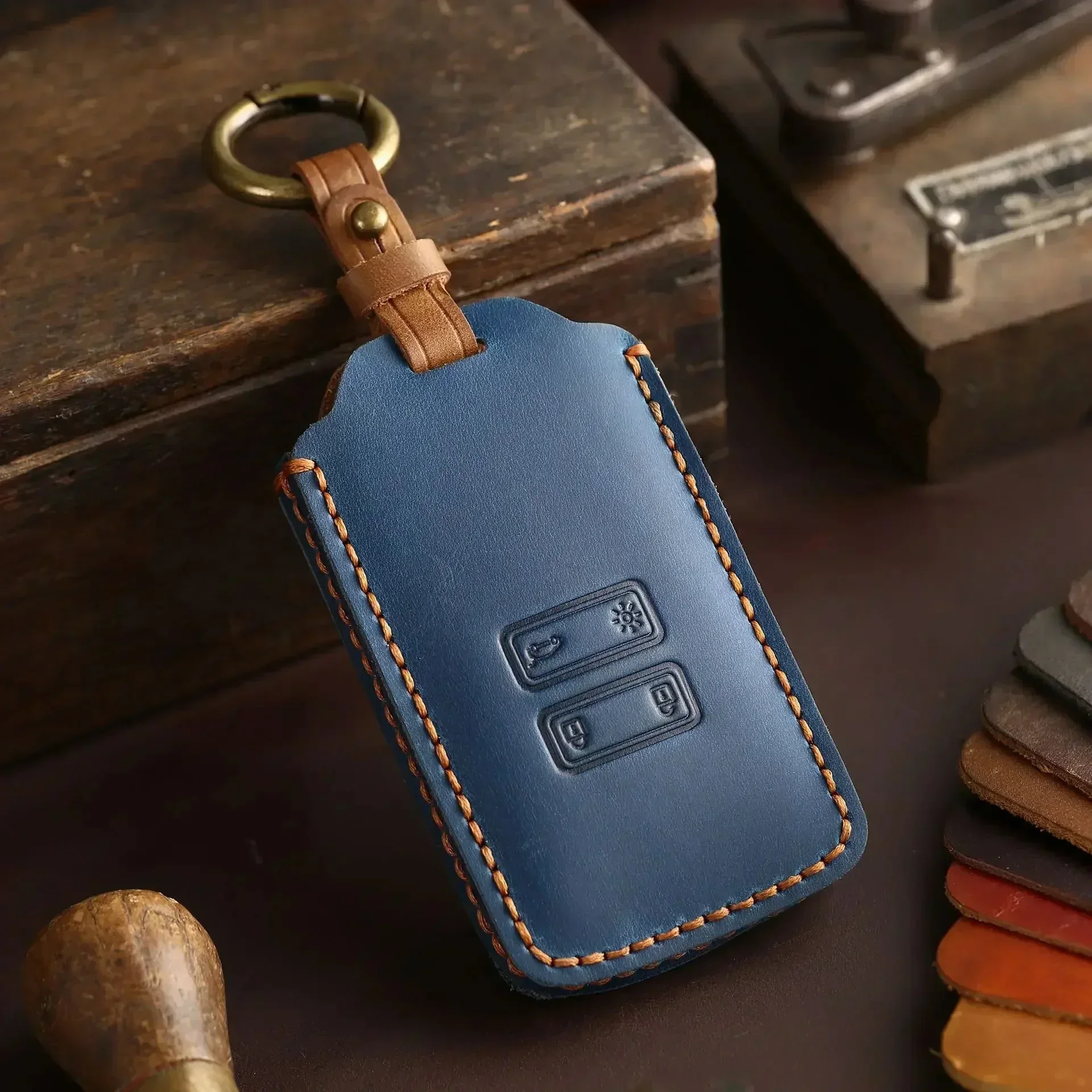Leather Car Key Case Cover for Renault Captur Koleos Kadjar Zoe Arkana Espace Clio Megane Grand Scenic Sandero Dacia Duster Card