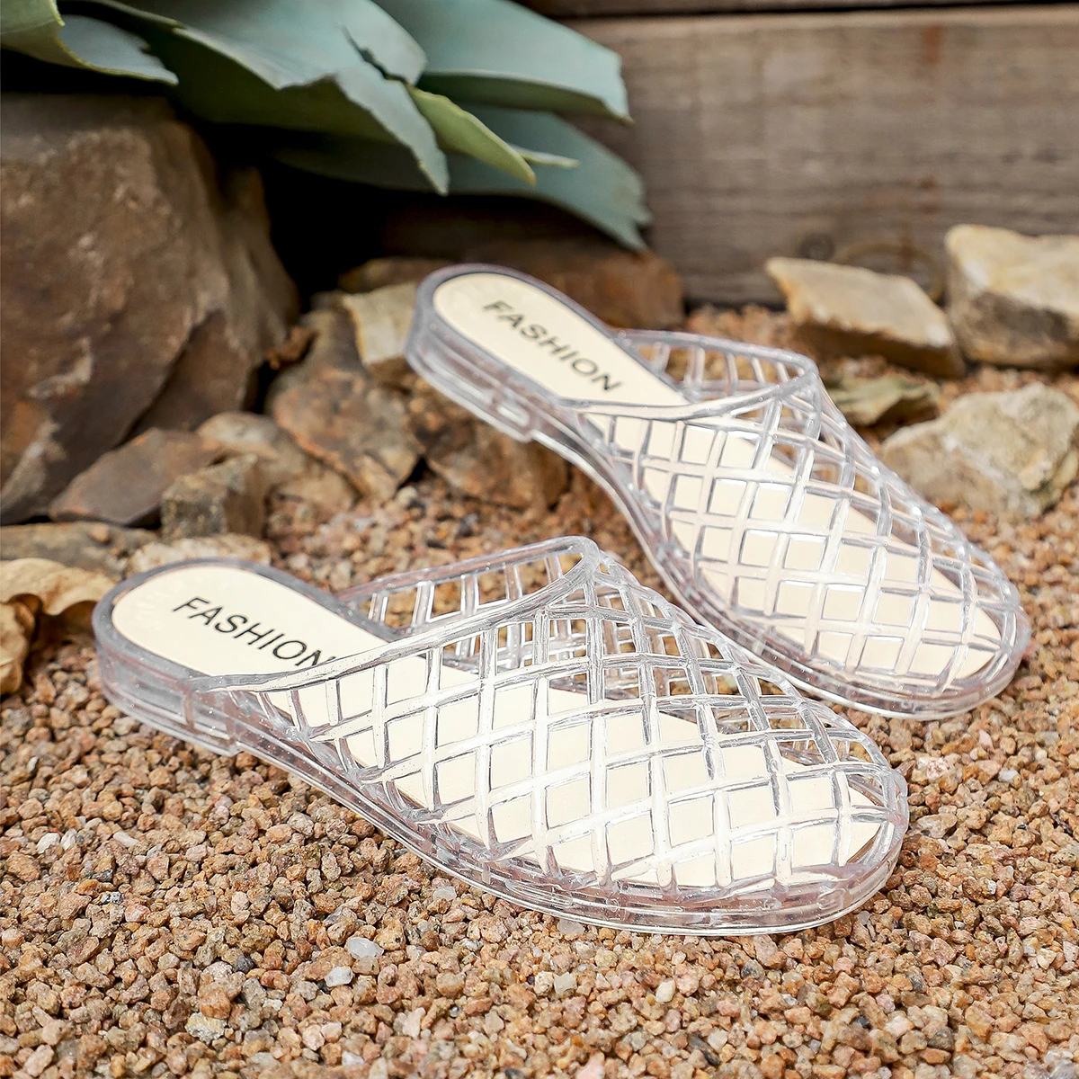 

Женские модные шлепанцы-балетки из ПВХ с закрытым носком, легкие пляжные шлепанцы с вырезами