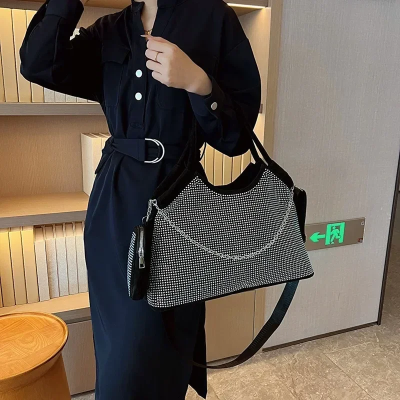 

2025 New Shiny Rhinestone Women's Handbag Large Shopping Bag Fashion Dinner Bag Underarm Shoulder Bag Women's Party Commuter
