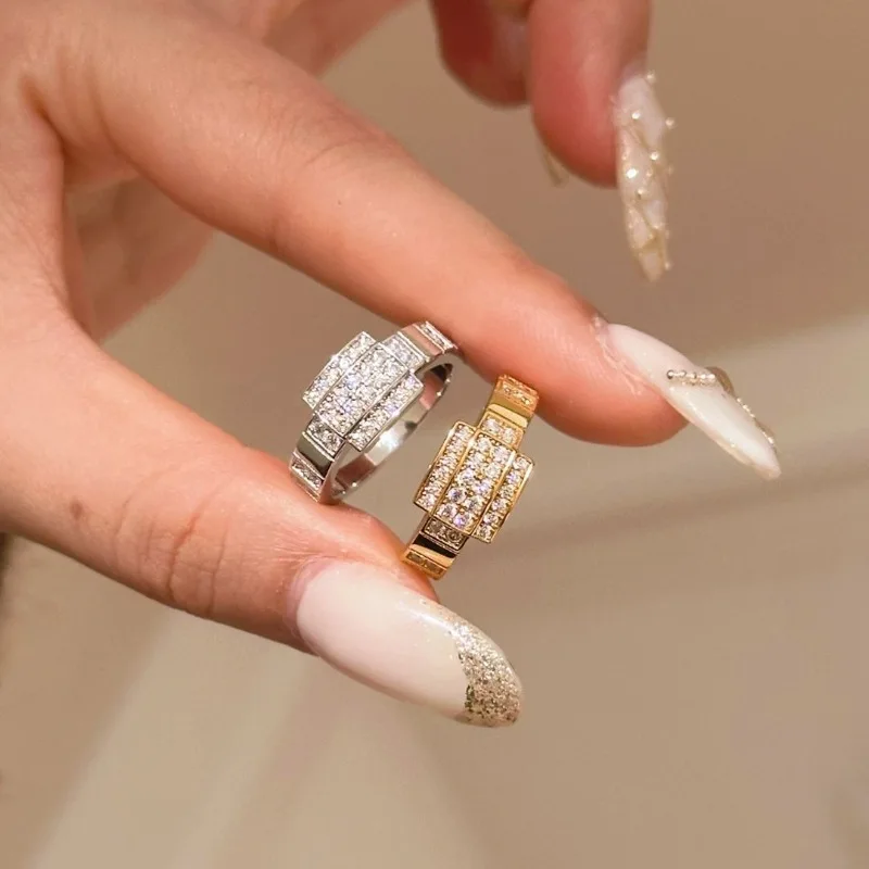 

Light luxury high-end inlaid diamond rings for women silver 925 exquisite sparkling square ring couple style party jewelry