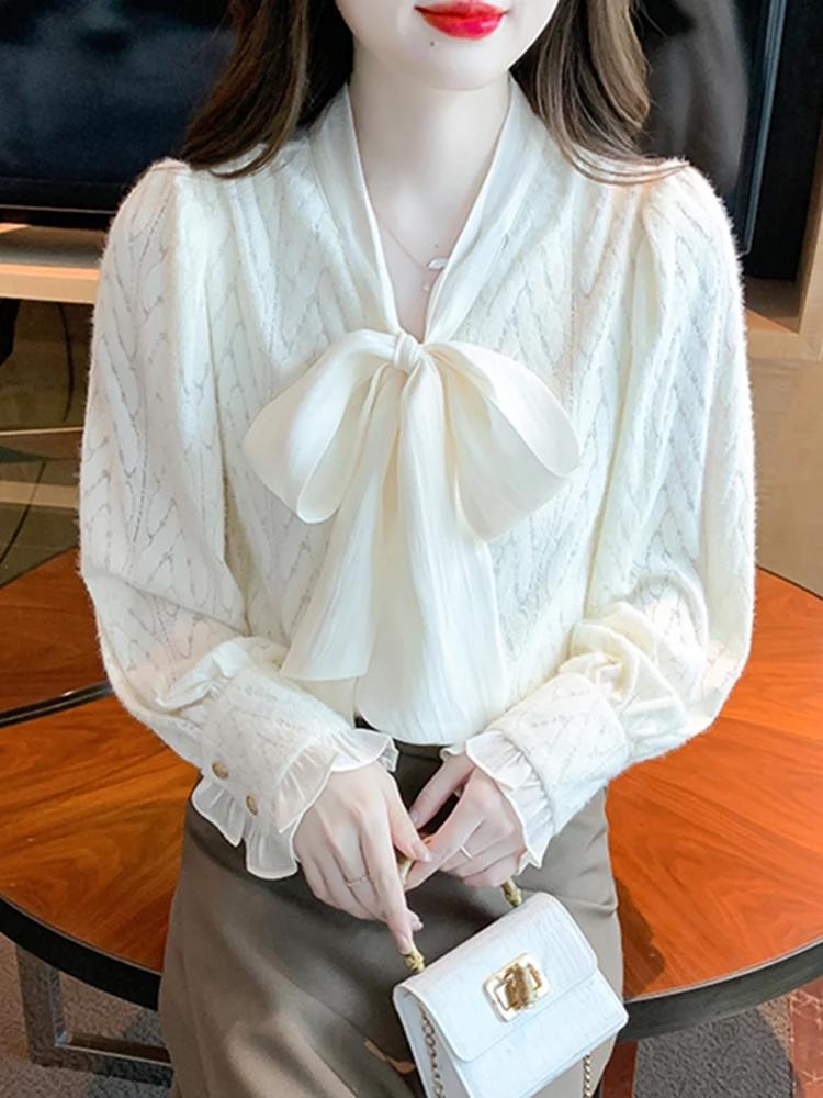 Camiseta Feminina de Renda com Decote em V e Forro, Camada Base com Nó, Estilo Outono, Cor Pura