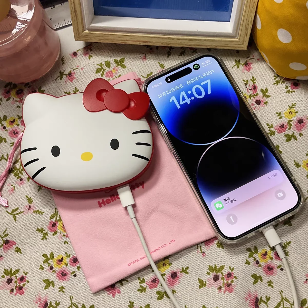 

Hot Sanrio Hello Kitty Power Bank Fast Charging Ultra-Thin Compact Portable 10000mah Cute Mobile Power Supply For Childrens Gift