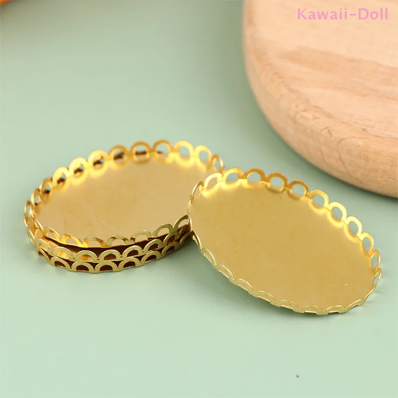 

2 шт. металлические миниатюрные подносы, аксессуары для декора мебели, игрушки для кухни кукольного домика 1/12