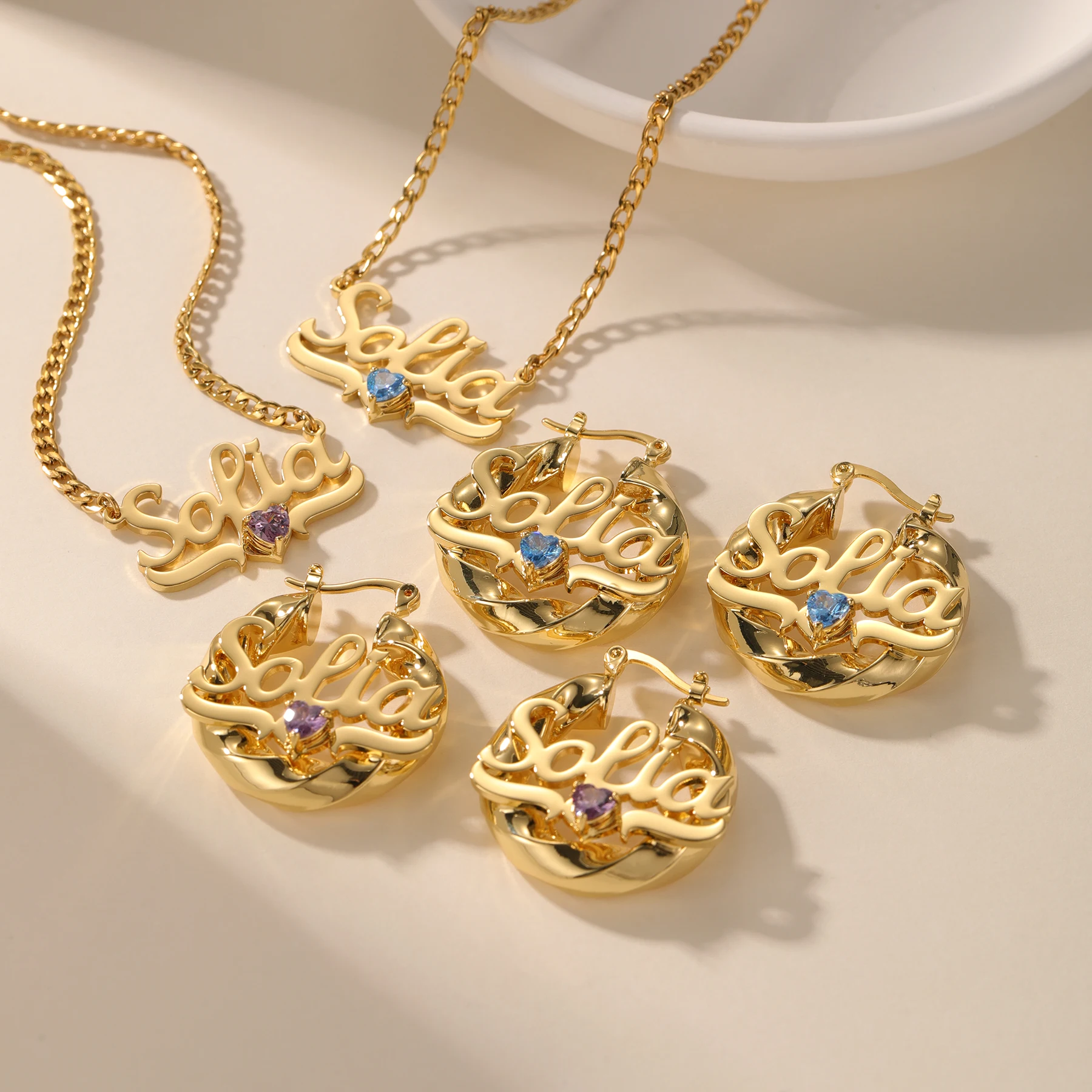 Dascusto individuelles Geburtsstein-Schmuckset, personalisiertes Namensschild, Anhänger, Halskette, 30 mm Creolen, Gold für Frauen, Schmuck, Geschenke – Detail 1