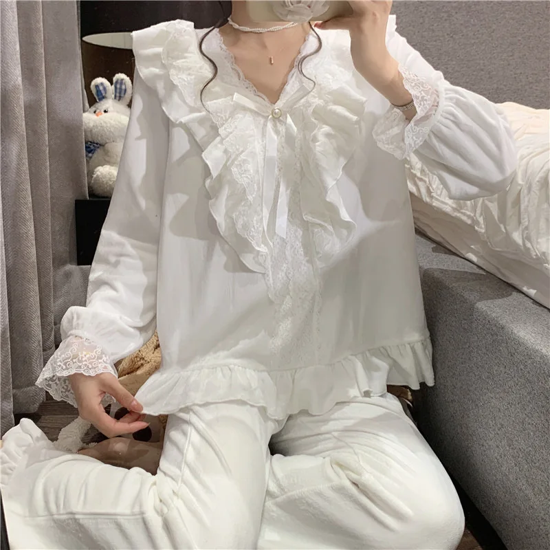 

Female Sleepwear Island Velvet Lace Pajamas Set Spring Autumn Women's Retro Palace Sweet Home Service Long Sleeve Trousers Suit