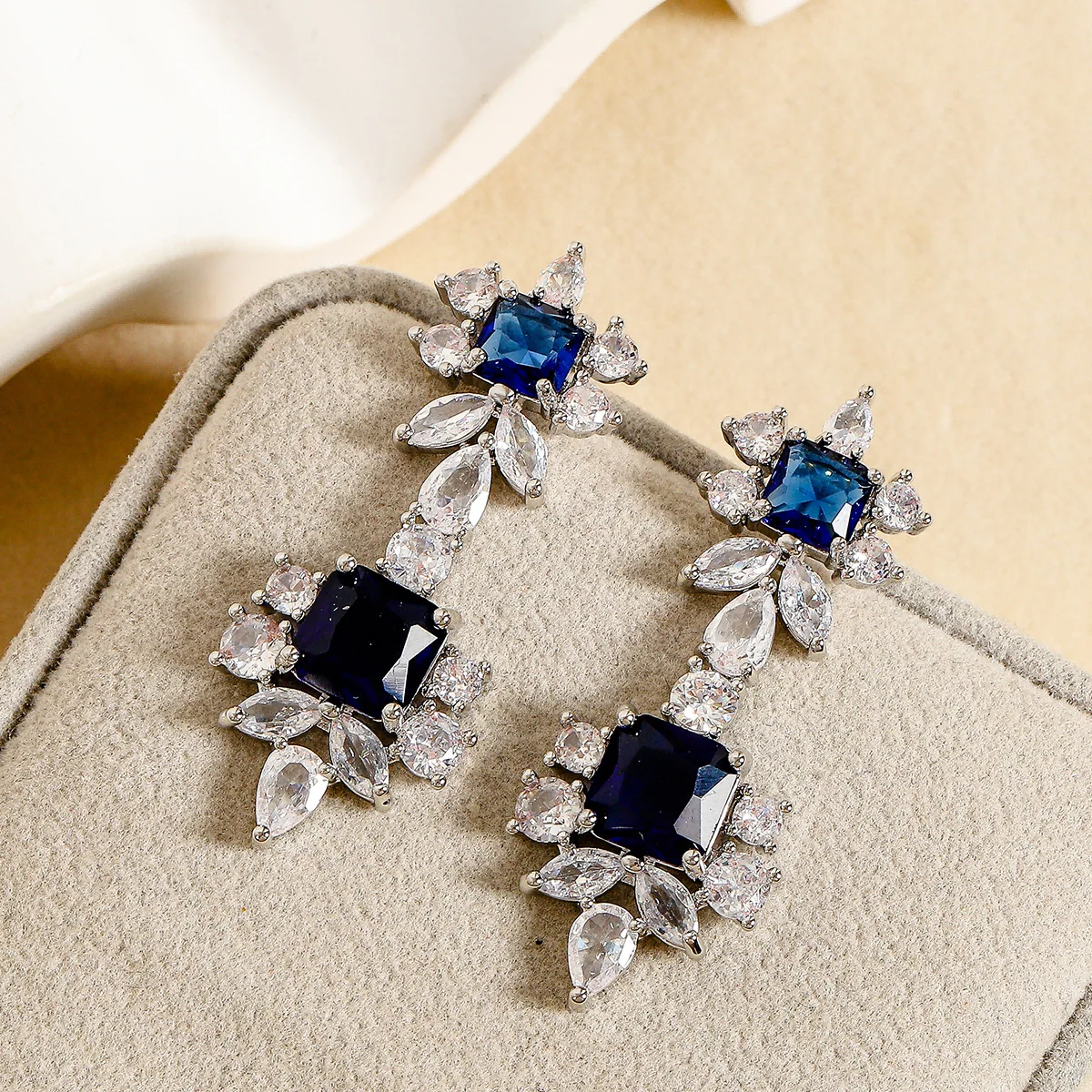 

New Luxury Blue Long Dangle Earrings Shiny Irregular Design Elegant Unique Micro Paved Zircon Ear Jewelry for Women