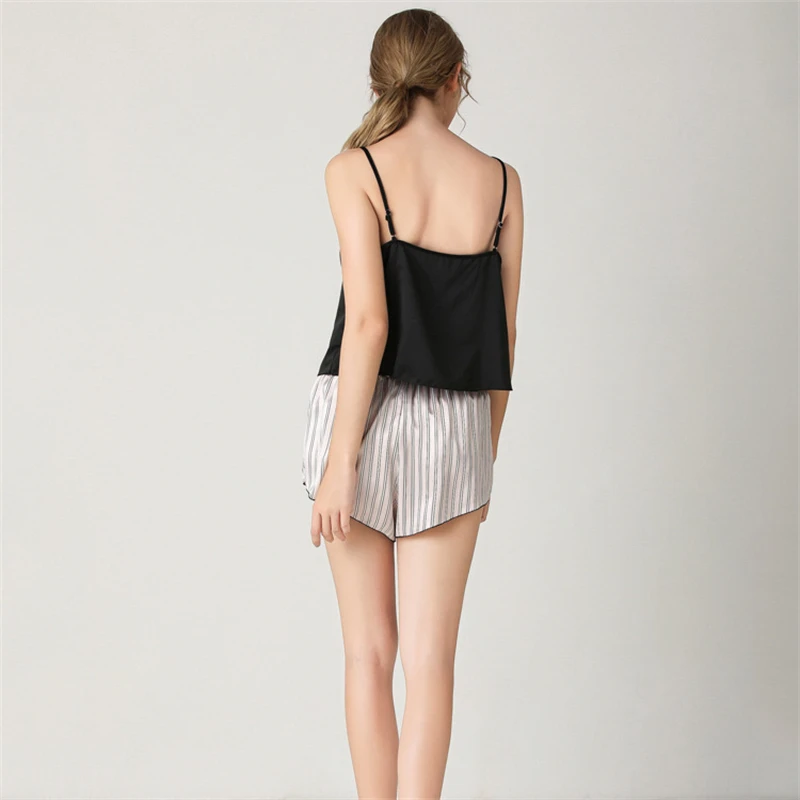 Summer Thin Imitation Silk Sleepwear Two Piece Set of Round Neck Sling Top and Short Pants Leisure Home Suit Women's Clothes