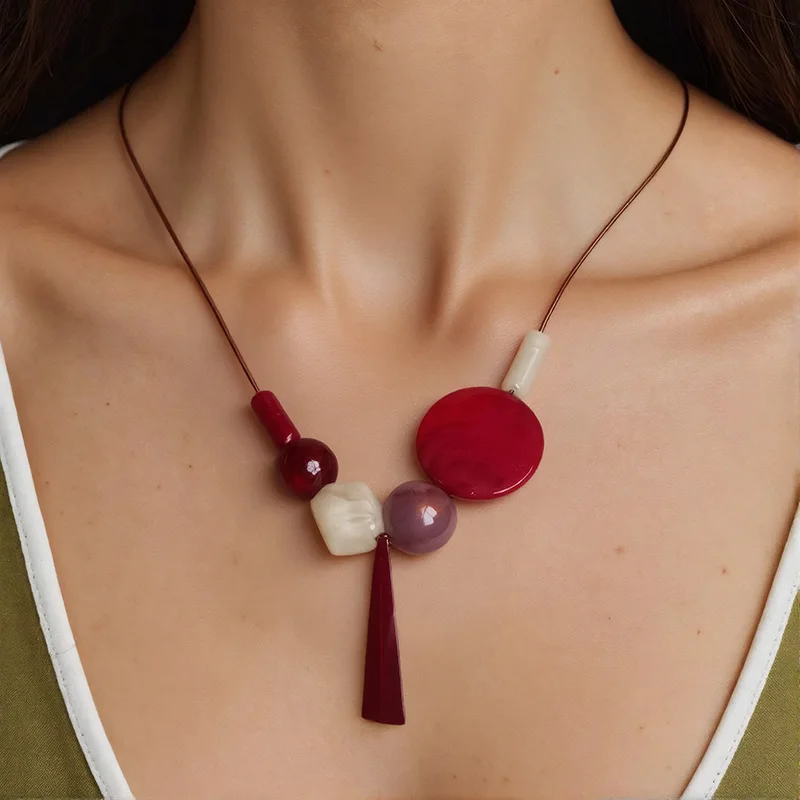 Unique Artisan Style  Boho Geometric Acrylic Pendant Necklace for Women Daily Wear Multi-Shape Beaded Statement Jewelry