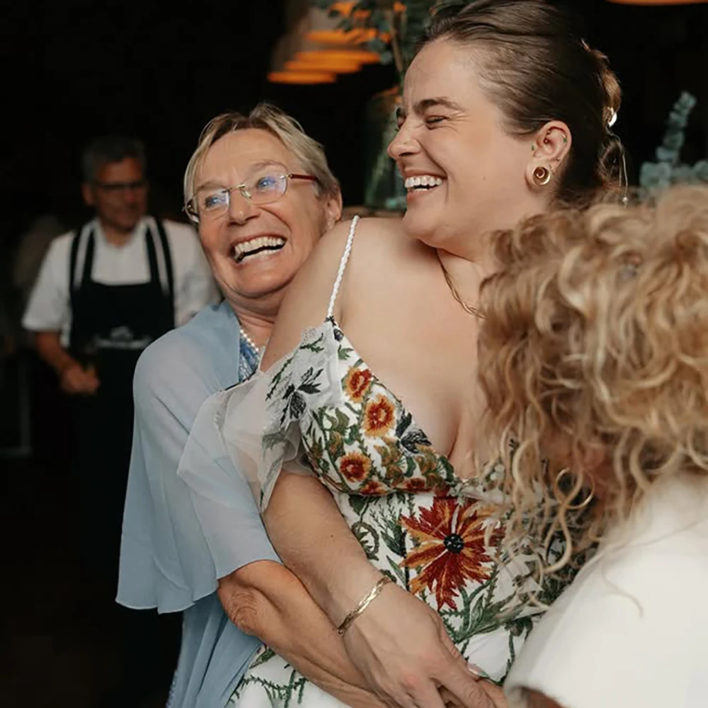 انفصال الأكمام الملونة المطرزة فستاين سهرة/فساتين الحفلات الدانتيل إغلاق مخصص الجنية شبكة حجم كبير السباغيتي الأشرطة فستان الزفاف