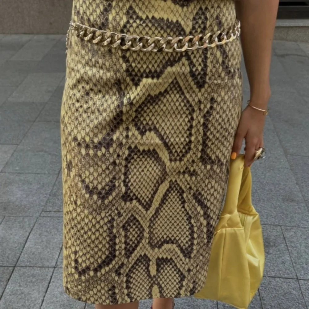 Slim Fit Leopard Straight Skirt Midi Length Serpentine Print High Waist Half Dress Contrast Patchwork Summer Women Long Skirt