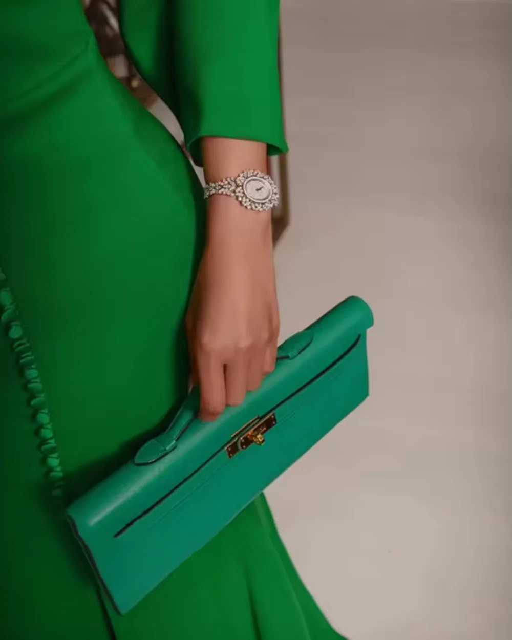 فستان سهرة أنيق بحورية البحر من Fashion Beauty بأكمام طويلة وفتحة عالية وأزرار رداء حفلات مناسبة رسمية 2024 المملكة العربية السعودية #3