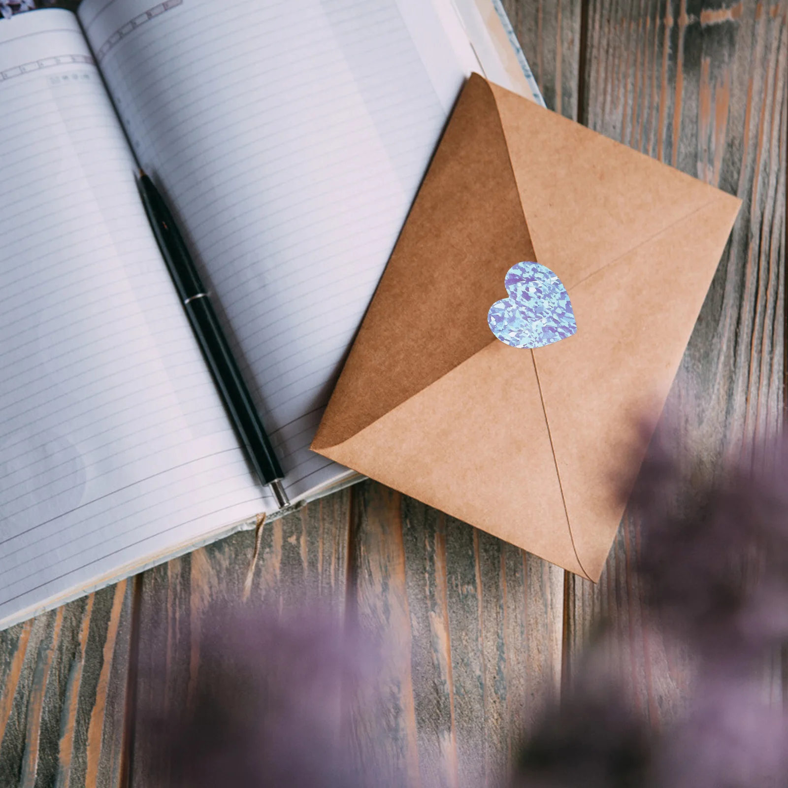 

1 рулон упаковочных наклеек в форме сердца, самоклеящиеся для подарочной упаковки, упаковочный пакет для выпечки, уплотнительные этикетки, уплотнительные наклейки