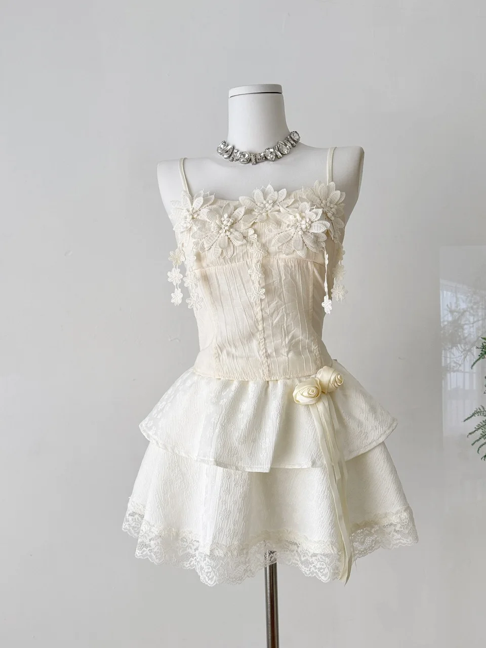 

Pure Desire Sexy 3D Flower Slim Fit Strap Vest Women's High Waist Lace Patchwork f Skirt Set Summer Collection 2025