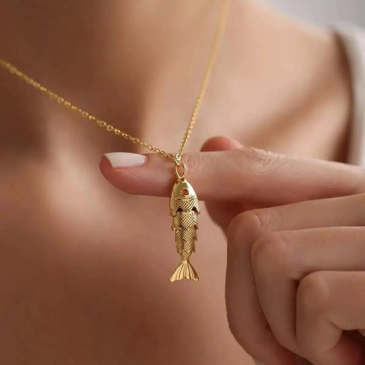 Zierliche Fisch-Anhänger-Halskette für Damen, 14k vergoldet, wasserdicht, Ozeanfisch-Charm-Halskette, Sommer-Strand-Boho-Schmuckgeschenke