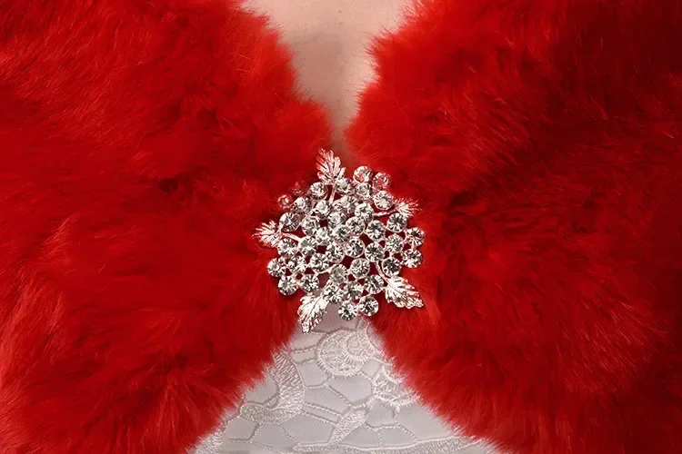 Faux Fur Wedding Shawl Bride Winter Warm Prom Party Wrap Bride Cape Crystal Brooch Customized