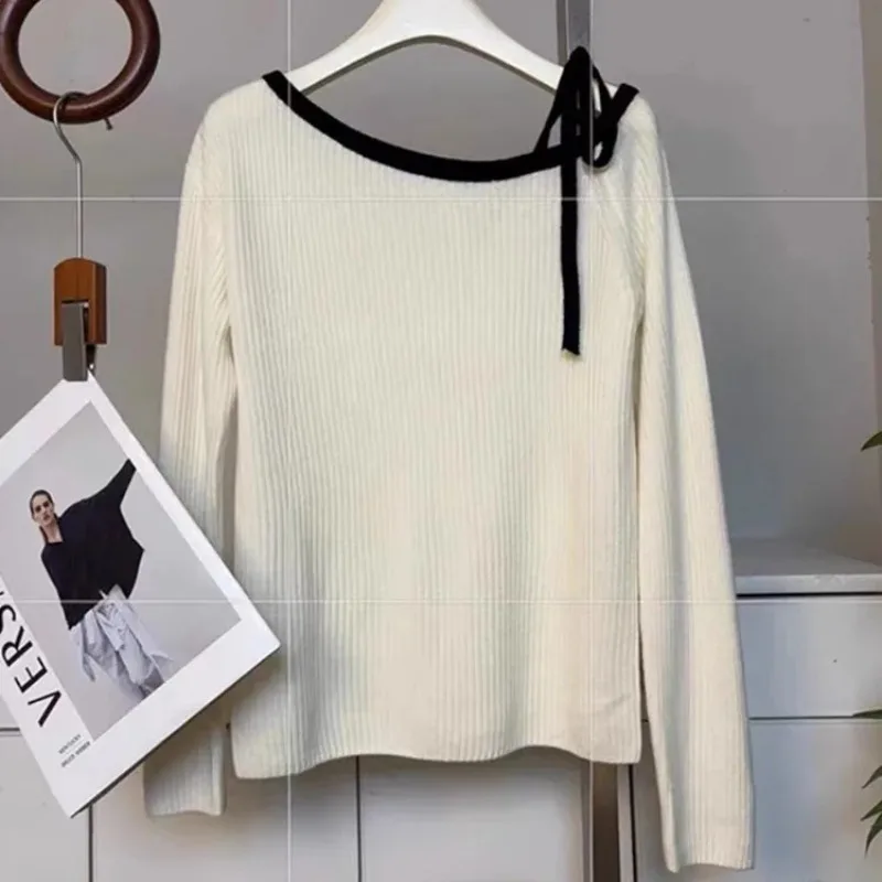 Minimamente cor contrastante fora do ombro emagrecimento camisola de malha de manga longa feminina outono inverno suave casual pulôver topos