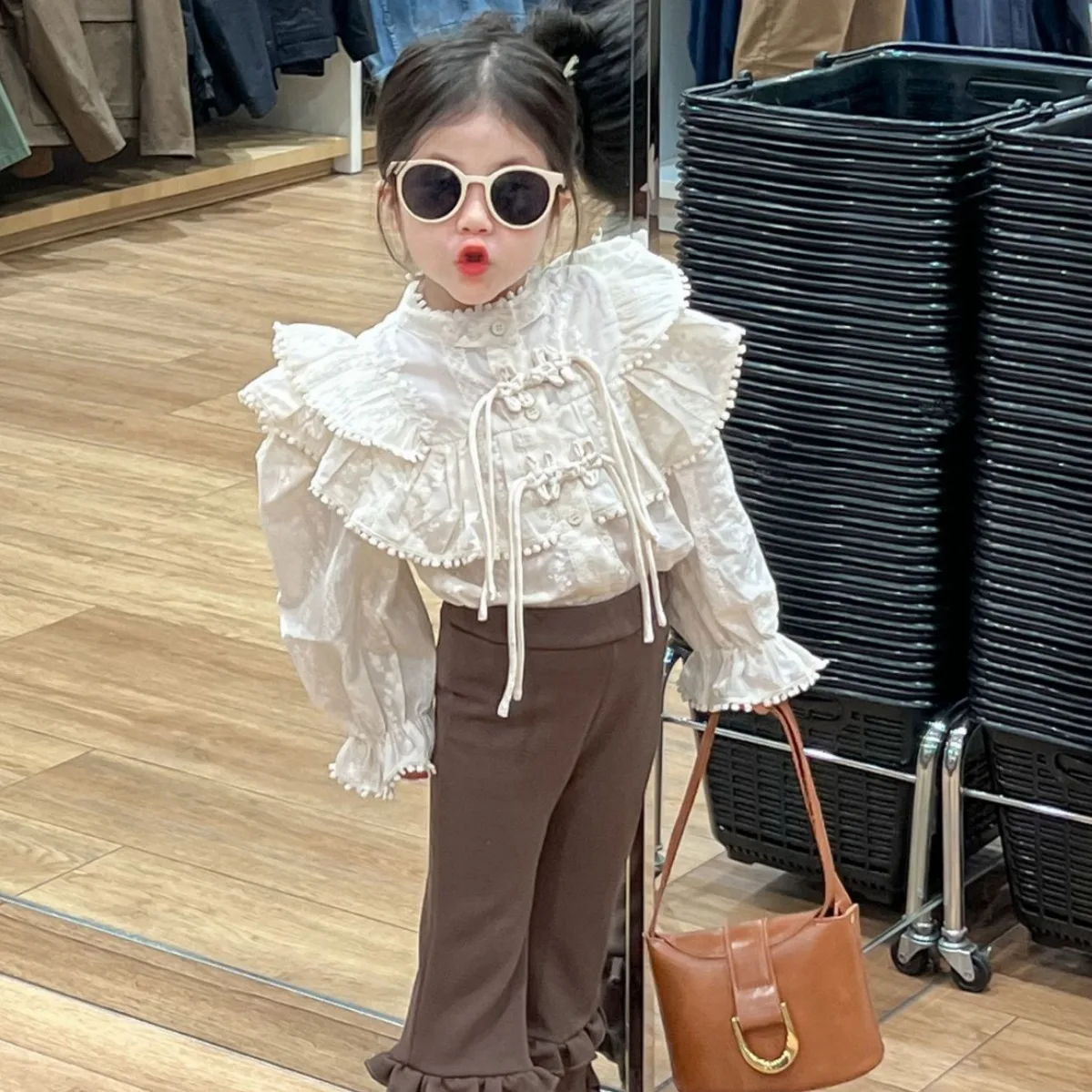 2024 Spring New Korean Children Wear Girl Fashionable Lace Shirt Button Small Stand Up Neck Fashionable Long Sleeved Shirt Trend