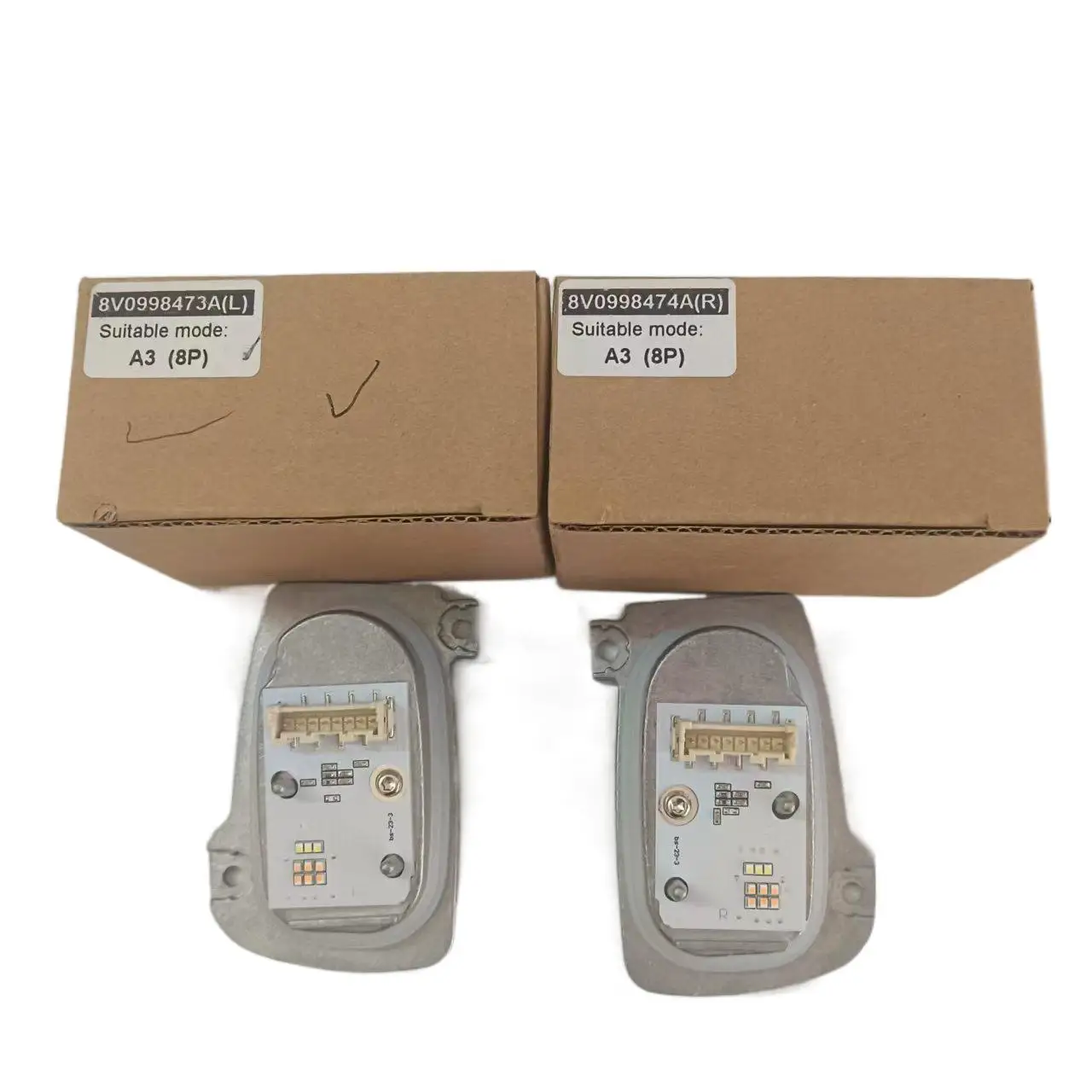 

8V0998473A (L) 8V0998474A (R) Подходит для 17-20 Audi A3 светодиодных фар ежедневного источника света, модуля привода