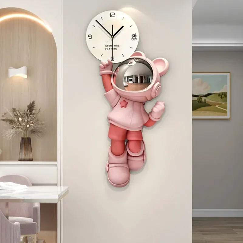 Stylish Astronaut Wall Clocks Large Design Modern Luxury Clocks Wall Elegant Unique Clock Silent Ornaments Watches Decoration