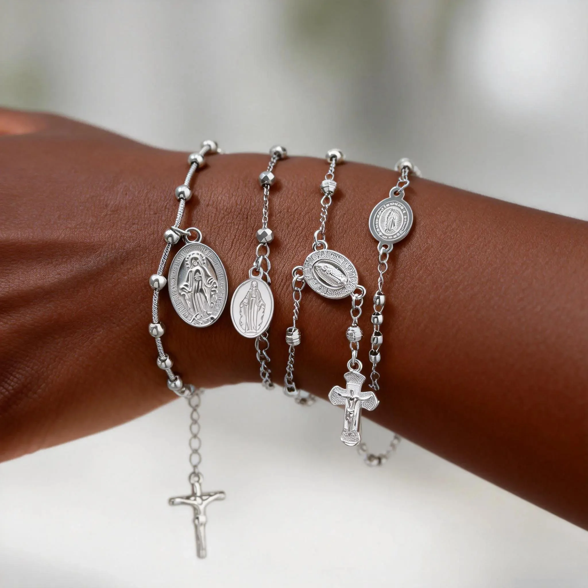 Bracelets et colliers couleur argent Vierge Marie pour femmes, chaîne de chapelet scintillante, bijoux à breloques, cadeau de Pâques pour marraine