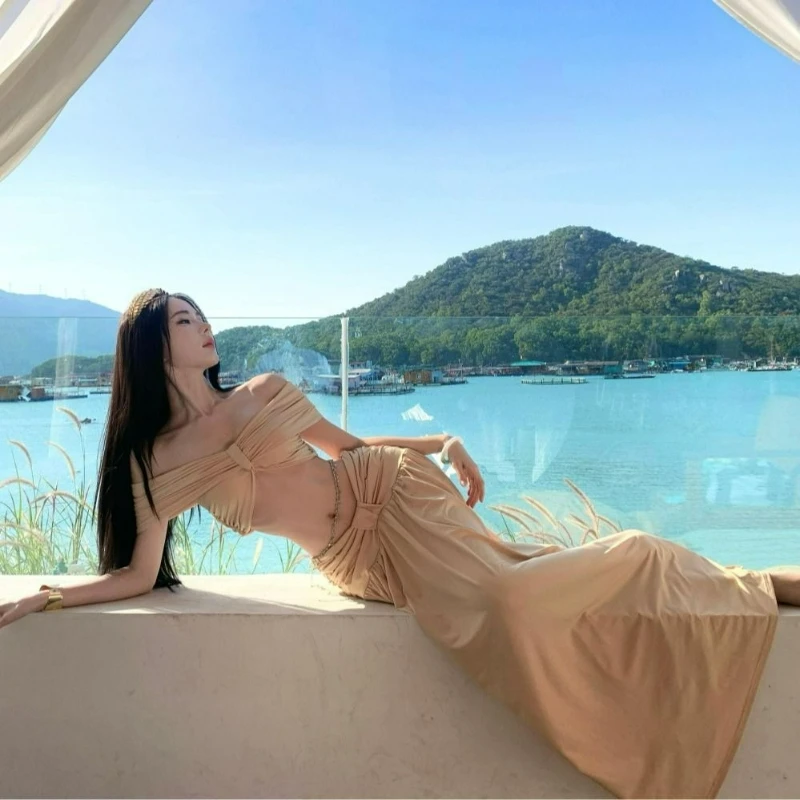 

Комплект из трех предметов: летнее модное сексуальное платье-комбинация без бретелек в тайском стиле для женщин, коллекция 2026 года