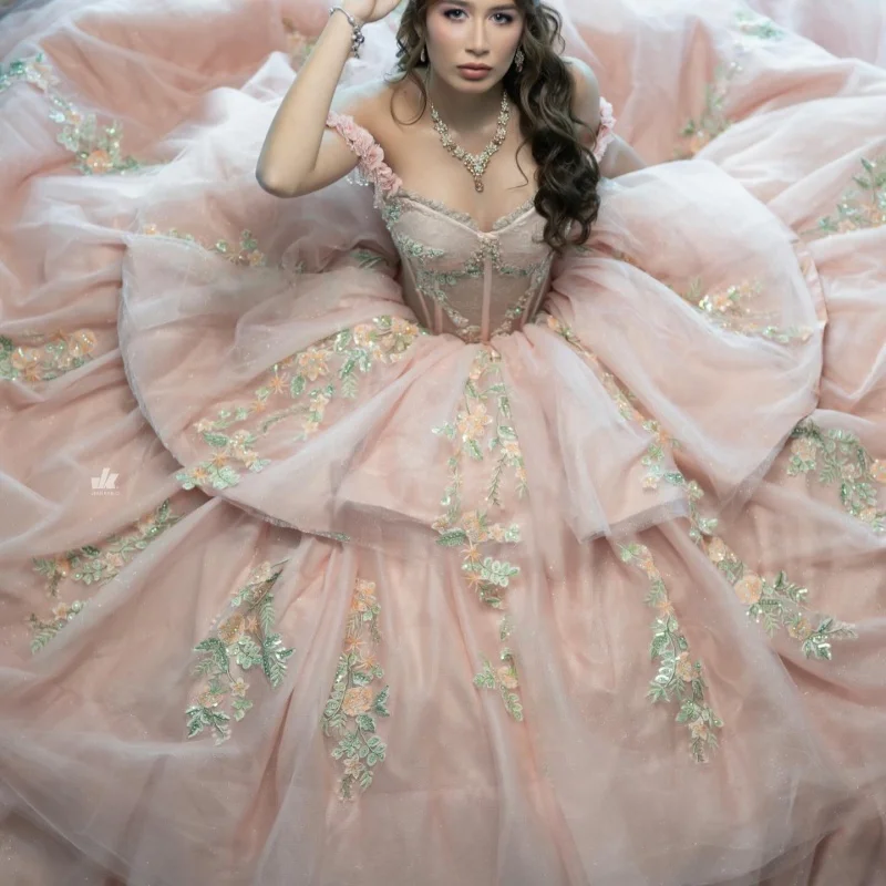 

Pink Quinceanera Dresses Off the Shoulder Glitter Flower Decal Layering Long tail Bow Vestidoe 15 Quinceanera Customize