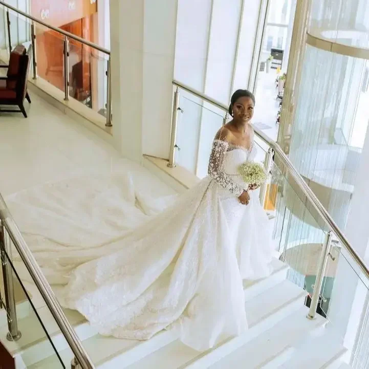 

Customized Sparkly Scoop Neckline Heavy Pearls Wedding Dress Detachable Skirt Illusion Long Sleeves Beach Bridal Gowns